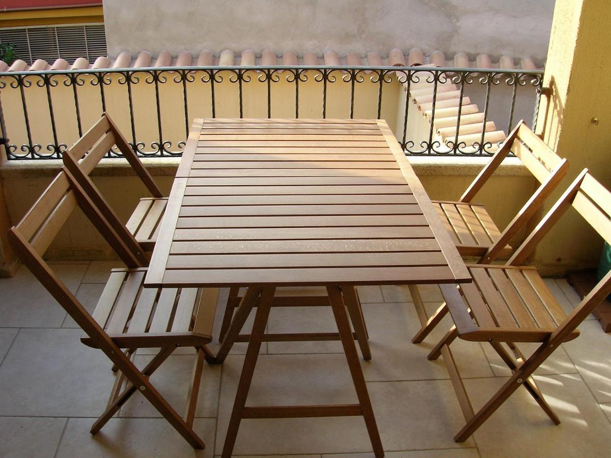 Appartamento Nel Cuore Di Villasimius 1 Piano Exterior foto